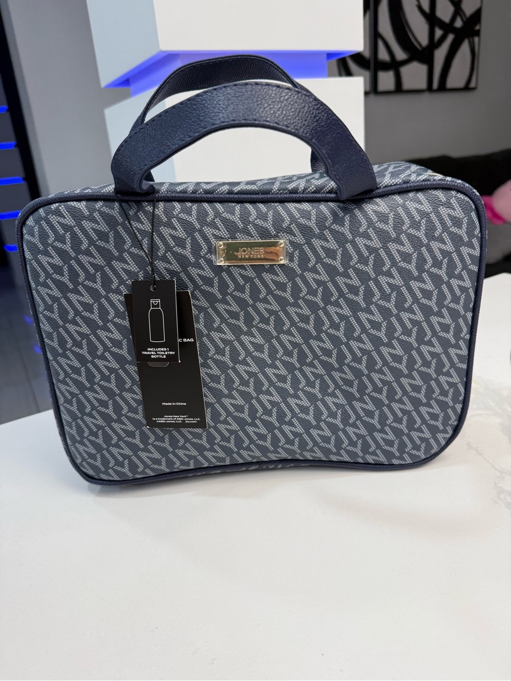 Jones New York Navy and Light Gray Monogram Travel Cosmetic Bag new